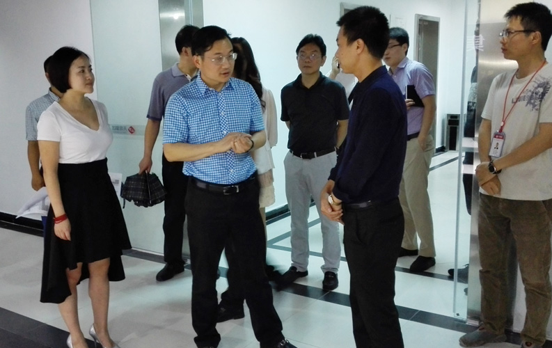 重庆乐竟体育网络公司目前正在筹备中，专业技术团队已经组建成熟，将于2015年7月10日正式开业。
